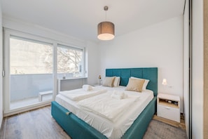 Apartment | Iron/ironing board, cots/infant beds, free WiFi, bed sheets - Bells & Whistles, Comfortable Condo (Split)