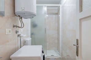 Apartment | Bathroom