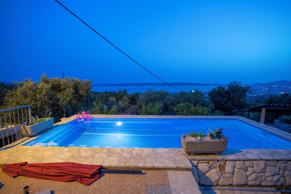 季節限定屋外プール