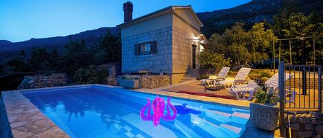 Seasonal outdoor pool