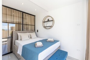 شقة مريحة | مكواة/لوح كي وأسرّة أطفال/رضّع وواي فاي مجانًا وملاءات أسرّة