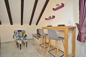 Classic Studio | Living area - Briscola & Tressette (Split)