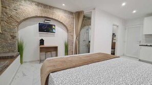 Studio | Living area