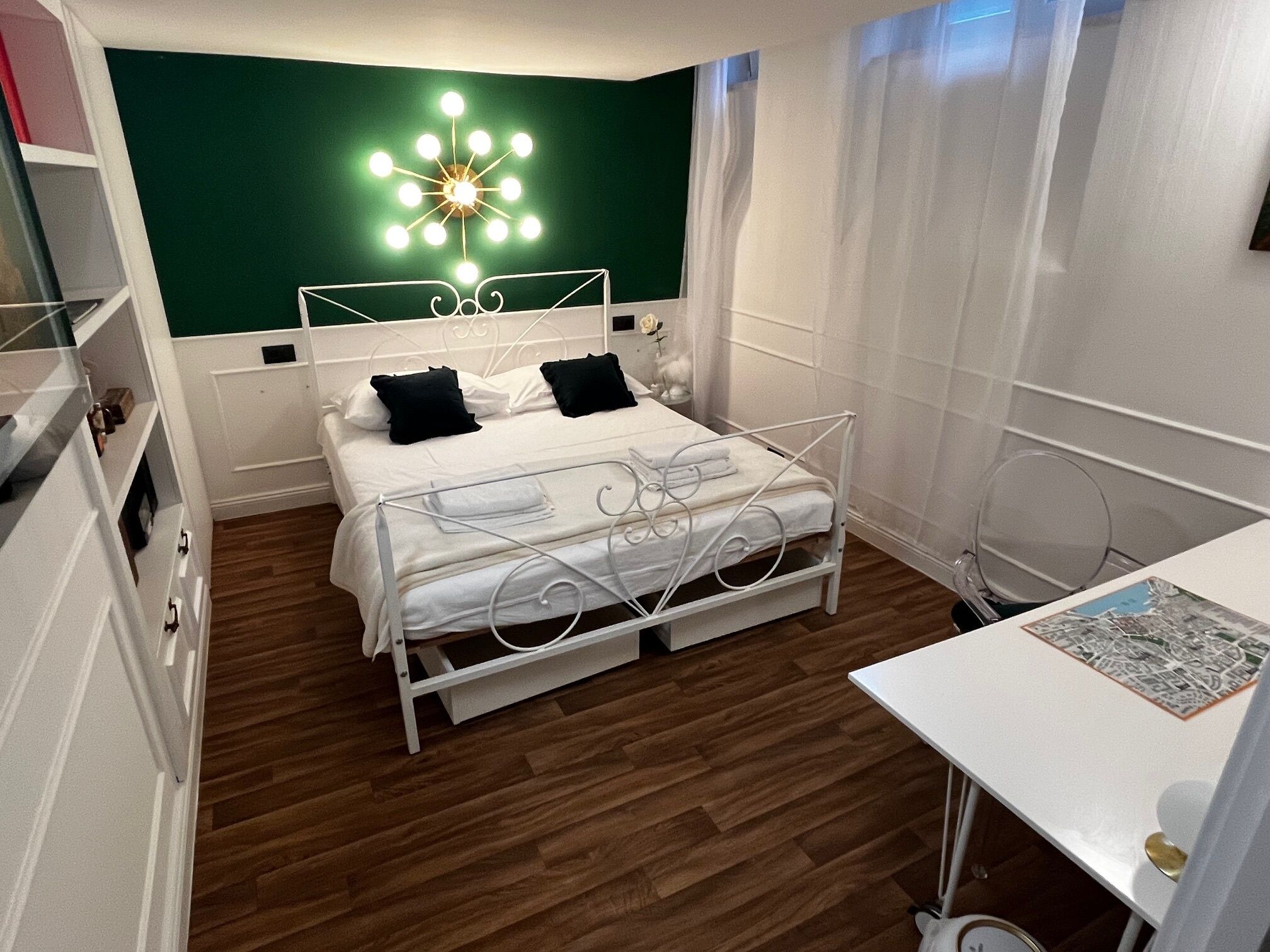 Apartment | Iron/ironing board, cribs/infant beds, free WiFi, bed sheets