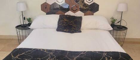 Studio | Living area