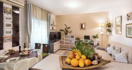 Arca, Apartment With Sea View And Free Parking