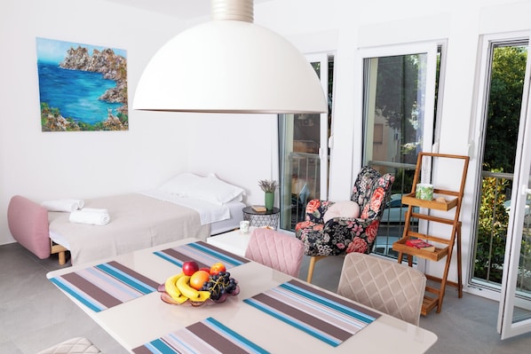 Classic-Apartment | Bügeleisen/Bügelbrett, kostenloses WLAN, Bettwäsche