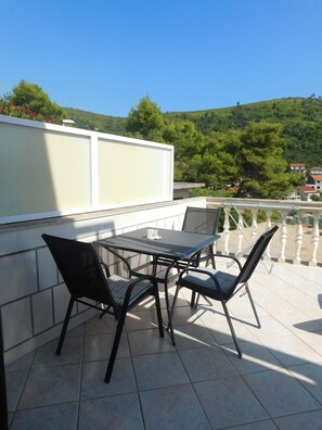 Studio | View from room - Island Bonaca Apartments (Smokvica)