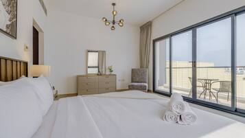 5 chambres, coffres-forts dans les chambres, fer et planche Ă repasser