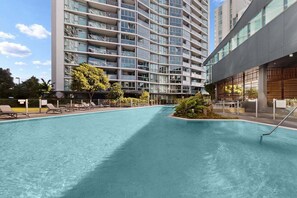 Pool - Hamilton Harbour - 1B Apt (Brisbane)