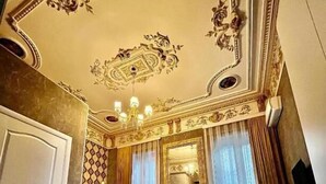 Minibar, két bảo mật tại phòng, phòng cách âm