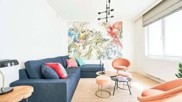 Televisión, oficina