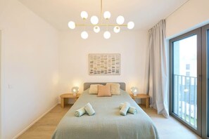 1 bedroom, iron/ironing board, WiFi, bed sheets - Brand New & Modern 1 Bedroom Apt (Auderghem)