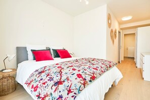 1 bedroom, iron/ironing board, travel crib, WiFi