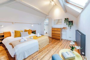 1 bedroom, iron/ironing board, travel crib, WiFi