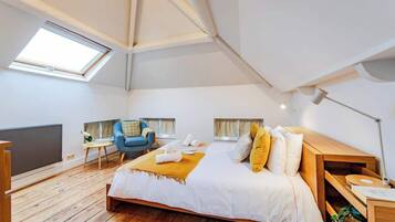 1 slaapkamer, een strijkplank/strijkijzer, reisbedje, wifi