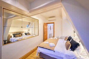 2 bedrooms, iron/ironing board, travel cot, WiFi - Maison Grand Place (2BR) (Bruxelles)