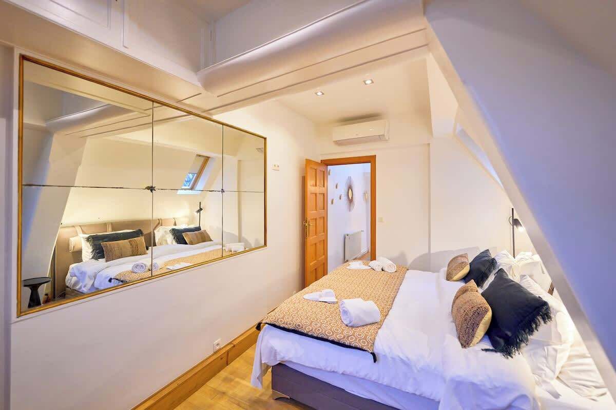 2 chambres, fer et planche à repasser, lit parapluie, Wi-Fi