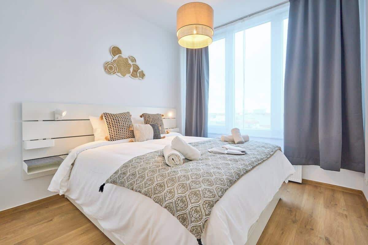 1 dormitorio, tabla de planchar con plancha, cuna de viaje y wifi