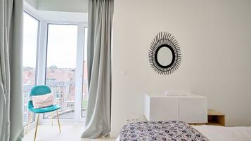 3 bedrooms, iron/ironing board, travel crib, WiFi