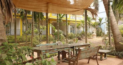 Lavish Exotic Hotel & Apartment