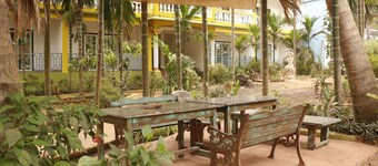 Lavish Exotic Hotel & Apartment