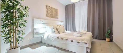 1 bedroom, iron/ironing board, travel cot, WiFi