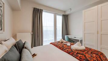 3 bedrooms, WiFi, bed sheets