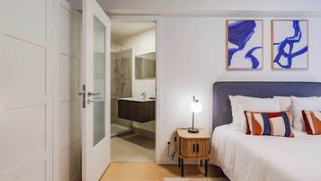 1 bedroom, iron/ironing board, travel crib, WiFi