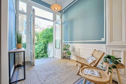 European Union and Grand Place. Luxurious 6-BR Mansion