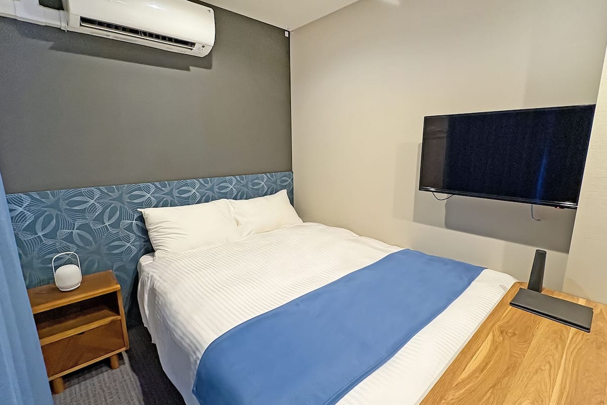 Economy Double Room | Desk, free WiFi