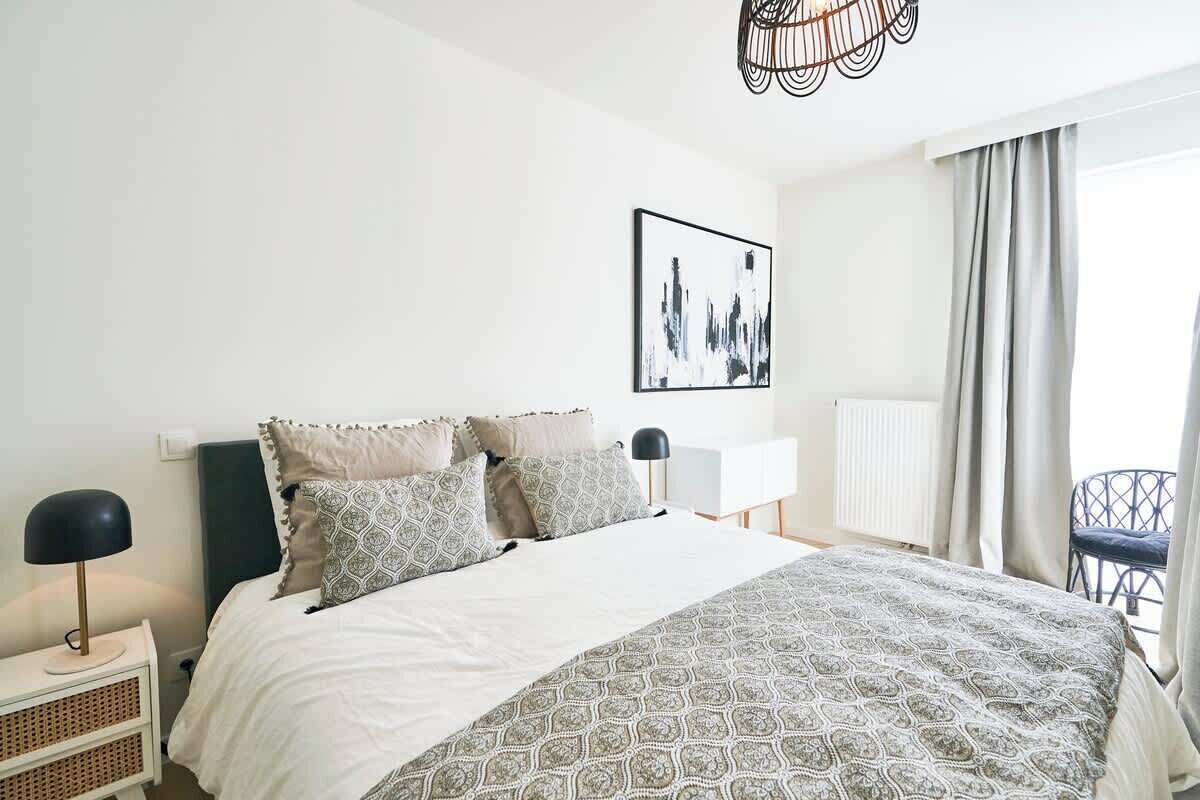 1 bedroom, iron/ironing board, travel crib, WiFi