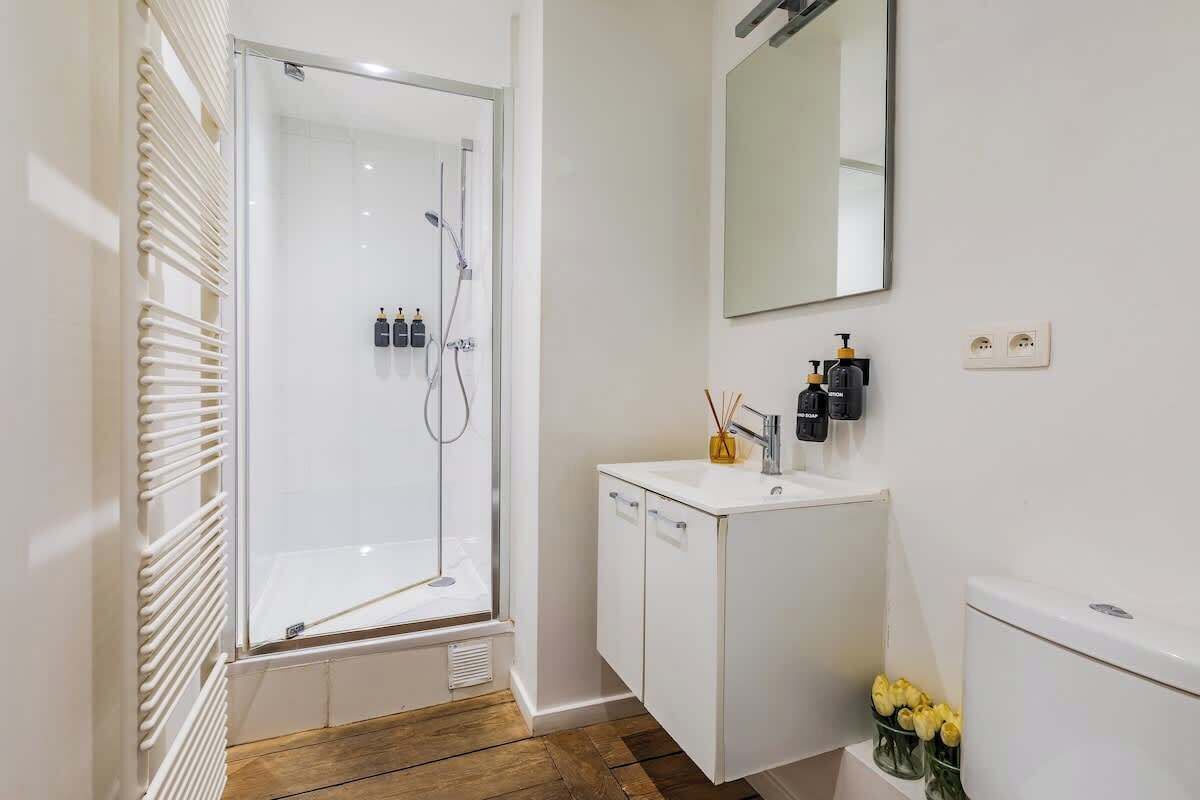 Een douche, een haardroger