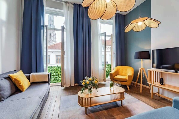 Télévision, espaces bureaux