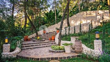 Villa, 2 Bedrooms, Garden View | Terrace/patio