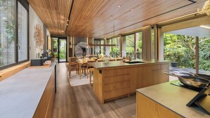 Villa, 5 habitaciones, vistas al jardín | Cocina privada