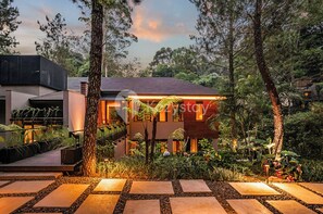 Villa, 5 chambres, vue jardin | Balcon