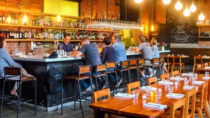 Bar (på overnattingsstedet)