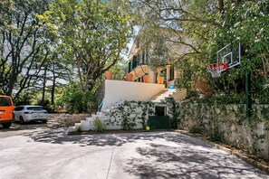 Terrain de l’hébergement 