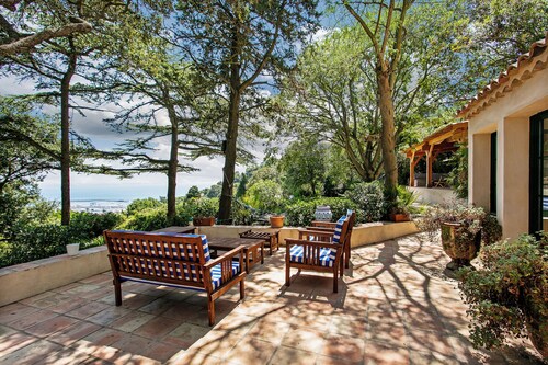 Villa in Sète on Mont St Clair with heated pool