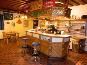 Bar (on property) - Gasthof Neuwirt (Schoeder)