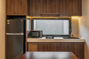 Microondas, placa de cocina