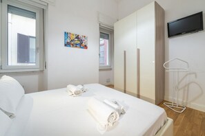 2 bedrooms