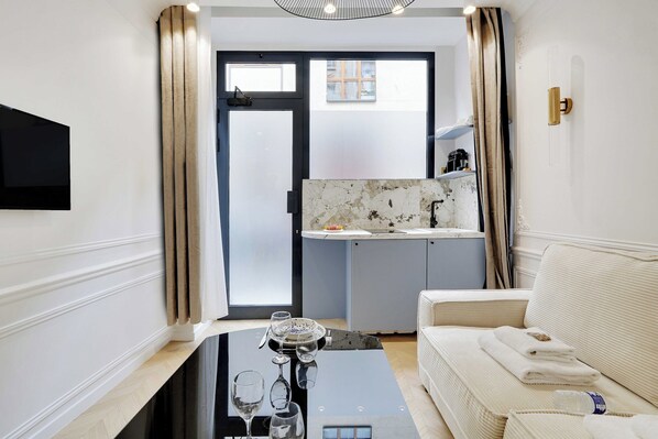 Apartment | Living area