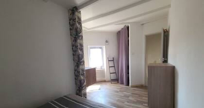 Charming Village House in Pelissanne