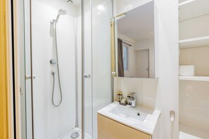 Apartment | Bathroom - Amazing Apartment 1br/3p - Chatelet (Paris)