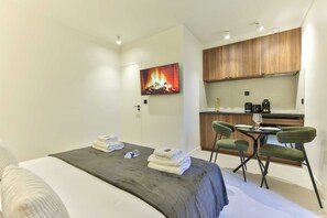 Apartment | 1 bedroom, laptop workspace, bed sheets - Cozy Apartment - 1br/2p - Grenelle/ Eiffel Tour (Paris)