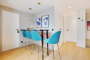 Dining - Charming Apartment - 1br/6p - Marais (Paris)