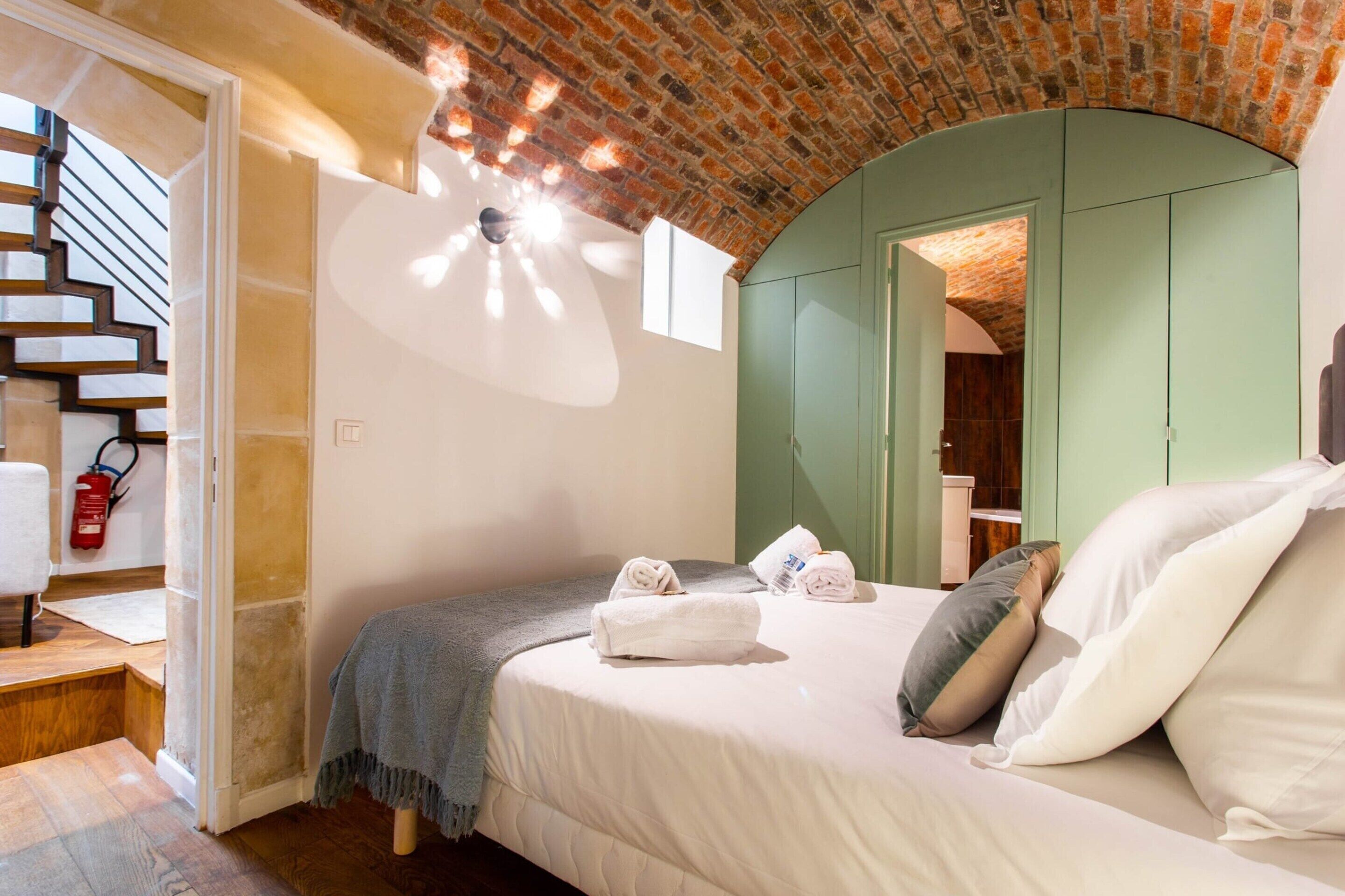 Apartment | 4 bedrooms, laptop workspace, iron/ironing board, bed sheets