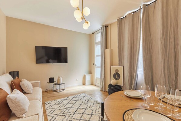 Apartment | Living area